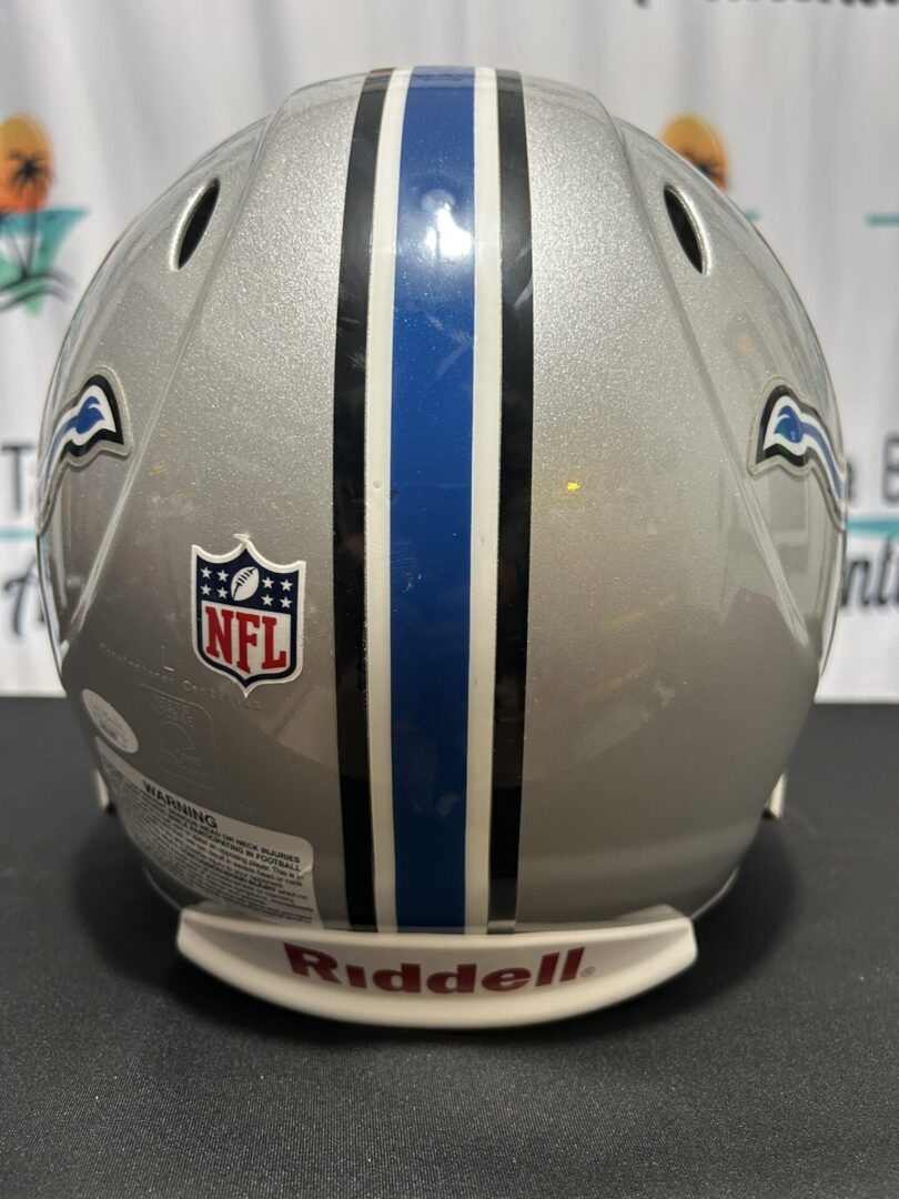 Back view of a football helmet.