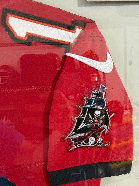 Tom Brady Signed Nike Vapor Elite Framed Jersey Tampa Bay Buccaneers FANATICS - Image 8
